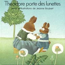 Theodore porte des lunettes