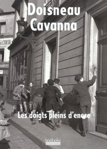 Les doigts pleins d'encre