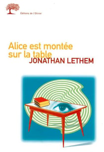 Alice est montee sur la table