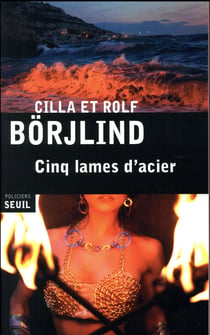 Cinq lames d'acier