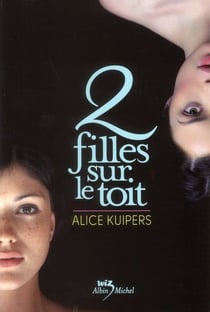 Deux filles sur le toit