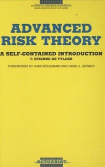Advanced risk theory - a self-contained introduction