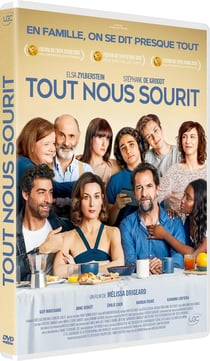 Tout nous sourit