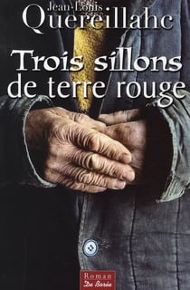 Trois sillons de terre rouge