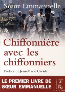 CHIFFONNIERE AVEC LES CHIFFONNIERS.