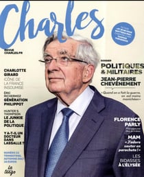 Revue charles n.23 - politiques & militaires
