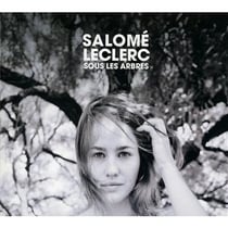 Sous les arbres