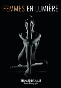 Femmes En Lumière