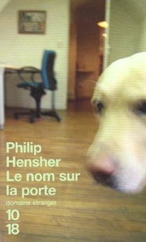 Le nom sur la porte