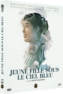 Jeune fille sous le ciel bleu