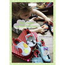 Petits souliers et grands chaussons