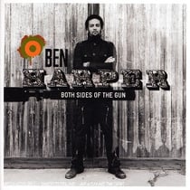Both sides of the gun