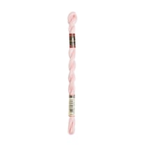 Fil à broder DMC - Coton perlé n°5 - Rose poudré nacré 818