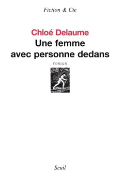 Une femme avec personne dedans