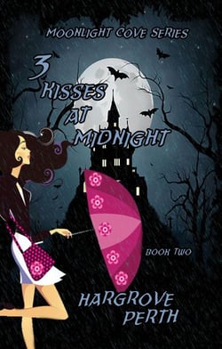 3 Kisses at Midnight - Moonlight Cove, #2