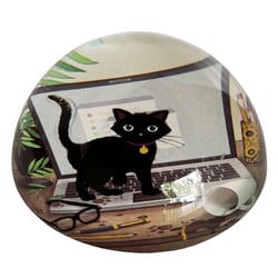 Presse-papier chaton sur ordinateur