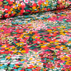 Tissu Viscose Camomille sur fond Rose fuchsia