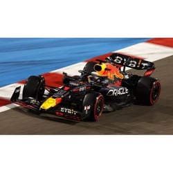 RED BULL F1 RB18 TEAM ORACLE RED BULL RACING 1 MAX VERSTAPPEN 2022 CHAMPION DU MONDE (PACKAGING PREMIUM AVEC CASQUE)