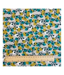 Tissu coton bourgeons de 145 cm de largeur kisnekbeige vendu par 50 cm