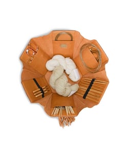 GRANDE BOITE À COUTURE ET À OUVRAGE - EVITA XL - MUUD Whisky taille n°Hauteur : 22 cm et Longueur : 22 cm avec couvercle et Largeur : 26 cm avec couvercle