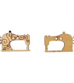 Lot de 3 boutons en bois découpé machine à coudre 17mm x 5mm