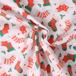 Tissu Coton imprimé Mila chaussettes de Noël Rouges sur fond Blanc - Au mètre