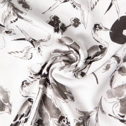Tissu Viscose imprimé Lio perruches et cigognes Noir sur fond Blanc