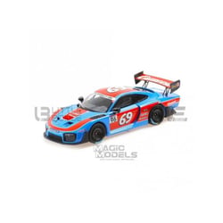 Voiture miniature de collection - MINICHAMPS - PORSCHE 935/19 - 1/18 - Spa 2019 - Bleu/Rouge/Blanc