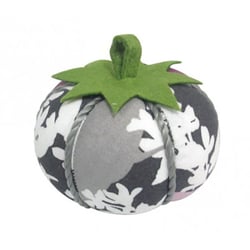Tomates porte épingles imprimé feuilles blanches et grises 8cm