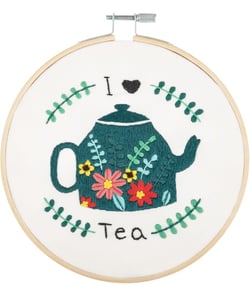 Kit de Broderie "I LOVE TEA" avec Cercle en Bois de 15 cm – Trimits 57 I Love Tea