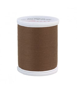 Fil à Coudre Laser 100% Polyester 500m Universel de Distrifil : Résistance et Couleurs Éclatantes pour Vos Projets de Couture 2850 Marron