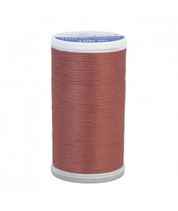 Fil à Coudre Laser 100% Polyester 100m Universel de Distrifil : Solidité et Éclat pour Vos Créations Couture 3340 Marron