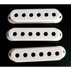 3 Caches Micro WD Parchment (Old White) pour Stratocaster 52,5 mm