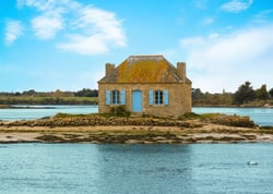 Puzzle 1000 pièces - Maison Saint Cado - Alipson Puzzle