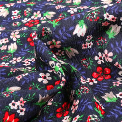 Tissu Crépon de viscose Sweet Flower Melinda violet sur fond Noir