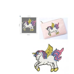 Ecusson thermocollant XL licorne à sequins 11cm x 12,5cm