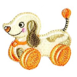 Ecusson thermocollant jouet vintage chien à roulettes 5x4cm