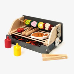 Barbecue en bois et ses accessoires Oxybul