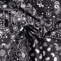 Tissu Coton imprimé Arty patchwork paisley Blanc sur fond Noir