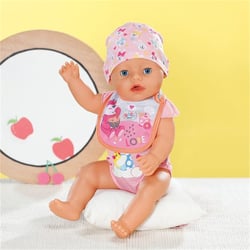 Baby born Bavoir
