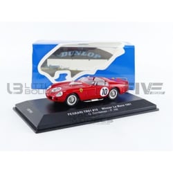 Voiture Miniature de Collection - IXO 1/43 - FERRARI TR 61 - Winner Le Mans 1961 - Red
