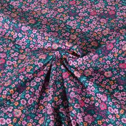 Tissu Popeline de Coton digital Poppy Fleurs roses et pêche sur fond Vert canard