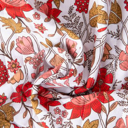Tissu Coton Matelassé réversible Lizu fleuris sur fond Blanc