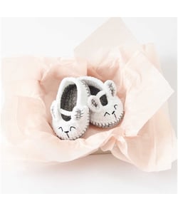 Kit Crochet Baby Booties - Lapin de Rico Design : Des chaussons adorables faits main pour bébé Blanc