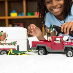 Figurine SCHLEICH pick-up avec remorque pour cheval coffret figurines avec 38 elements dont 1 cheval inclus 42346 horse club - 23 cm