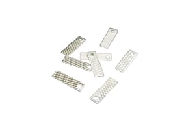 10 Petites breloques fines rectangle strié 10*3mm laiton plaqué argent 925