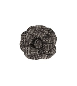 Broche fleur carreaux 7,5cm gris cendre