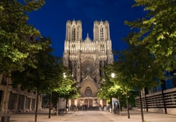 Puzzle 1000 pièces - Cathédrale de Reims au Crépuscule - Bluebird Puzzle