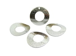 5 Breloques rondes ajourées 20mm argent pailleté  - légèrement incurvé