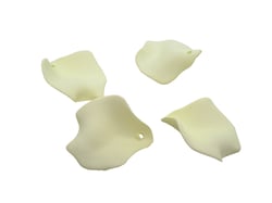 5 Breloques pendentifs pétale de fleur acrylique - 28*24mm -  Jaune pâle